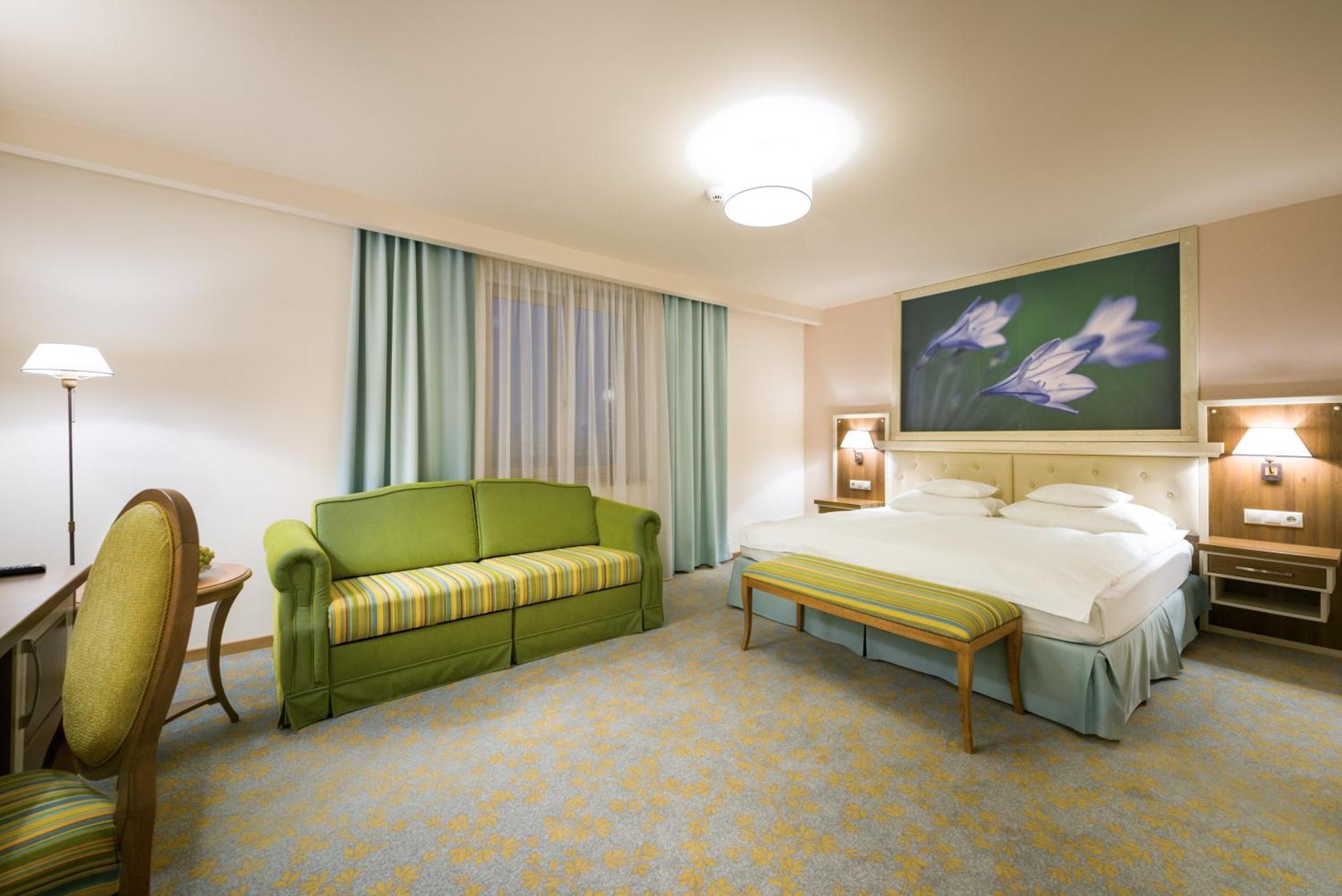 Hotel Sonnenhof Suceava Eksteriør billede